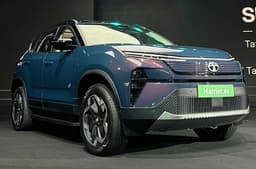 Tata Harrier EV It is available in five colour options. Pictured here is the Nainital Nocturne. 